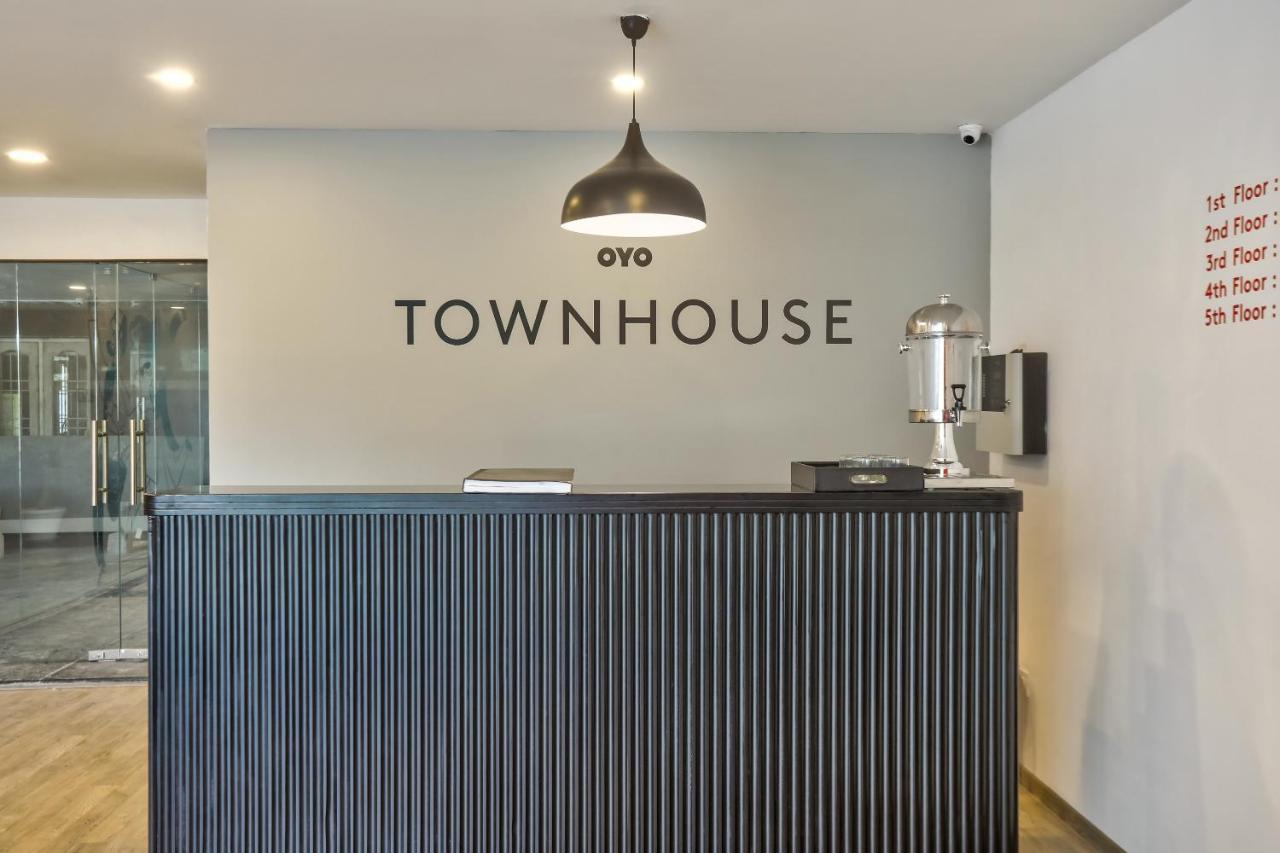 Oyo Townhouse 156 Maraimalai Nagar Hotel Chennai Exterior photo
